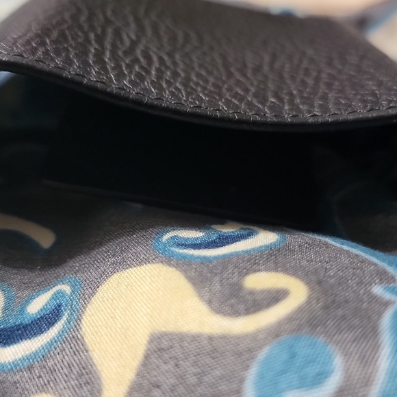 Gucci Key Holder - Picture 4 of 9